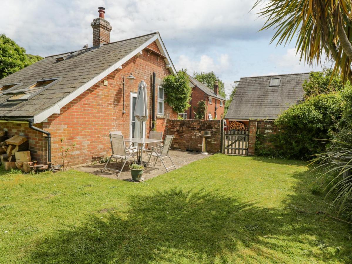 Parkfield Cottage Sturminster Marshall Экстерьер фото